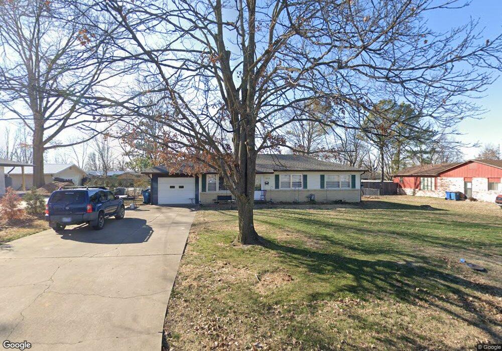 1109 Bella Vista Rd, Bentonville, AR 72712 - photo 1