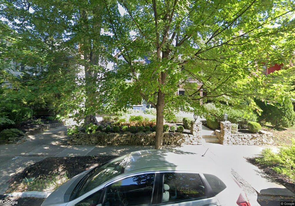 360 W 6th Ave, Columbus, OH 43201 - photo 1