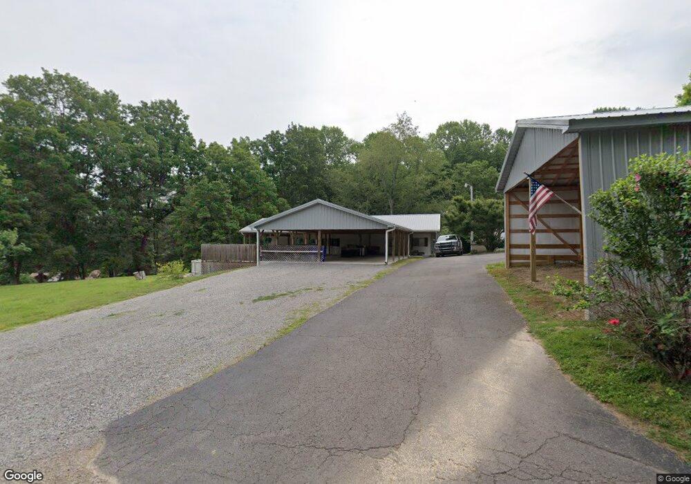 575 Silverside Dr, Scottsville, KY 42164 - photo 1