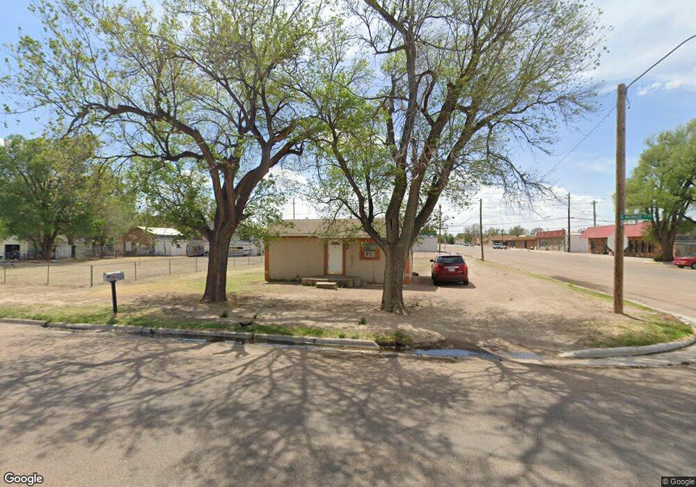 701 S Monroe St, Hugoton, KS 67951 - photo 1