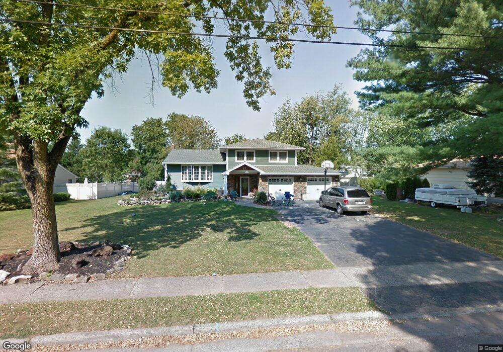 33 Roberts Rd, Clark, NJ 07066 - photo 1