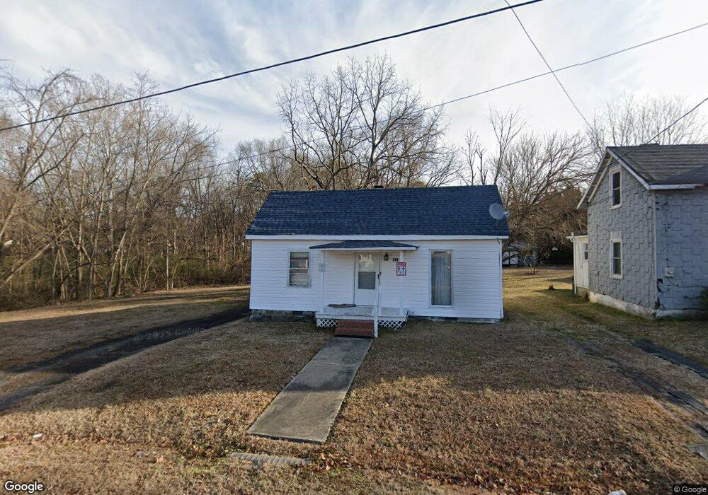 513 Granville St, Oxford, NC 27565 - photo 1