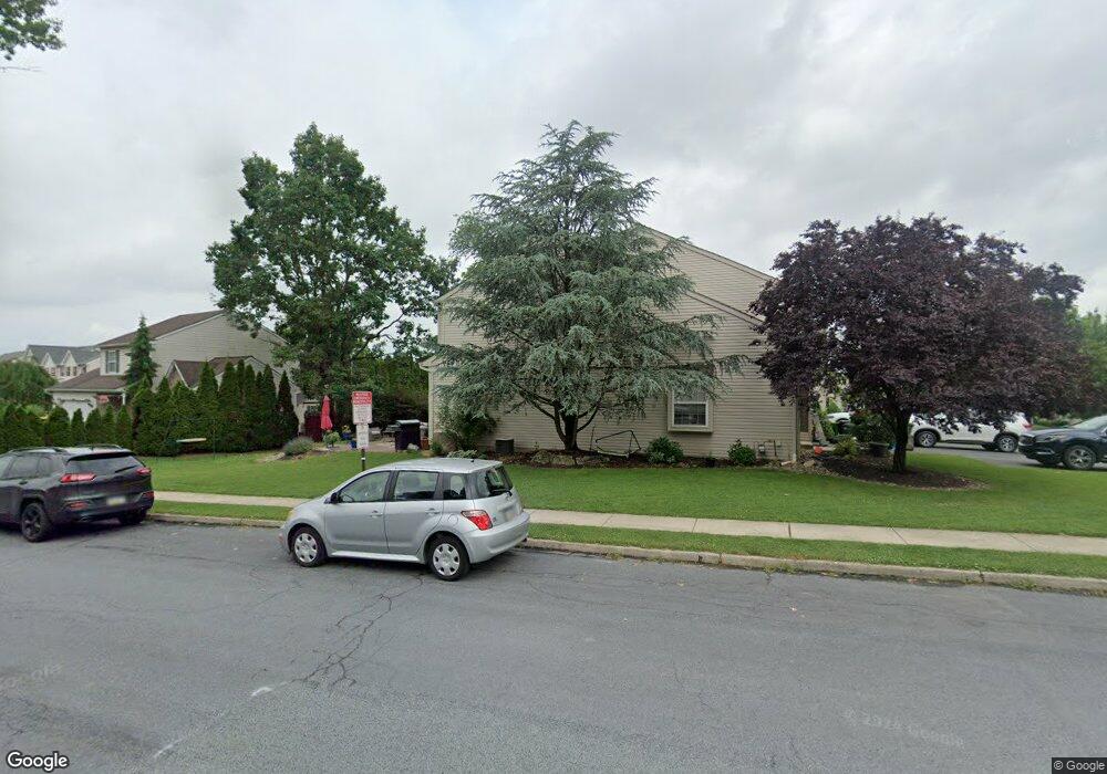 1112 Timberidge Ln, Allentown, PA 18106 - photo 1