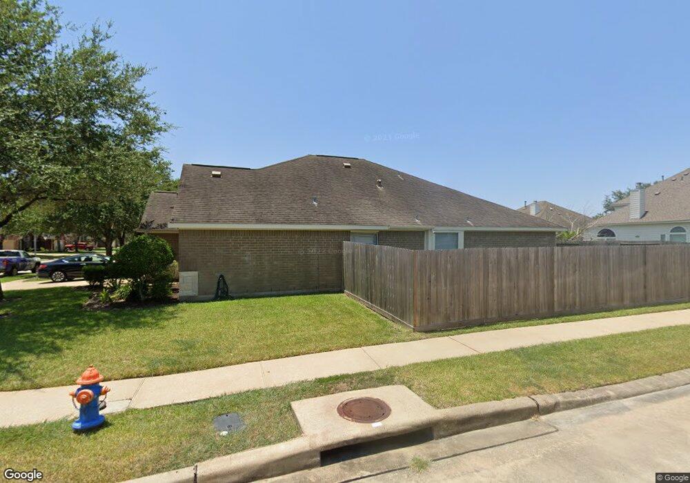 4501 Cedar Hill Dr, Pearland, TX 77584 - photo 1