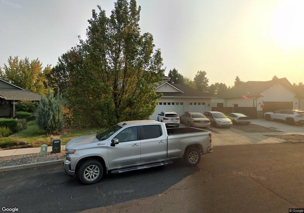 387 SE Soft Tail Loop, Bend, OR 97702 - photo 1