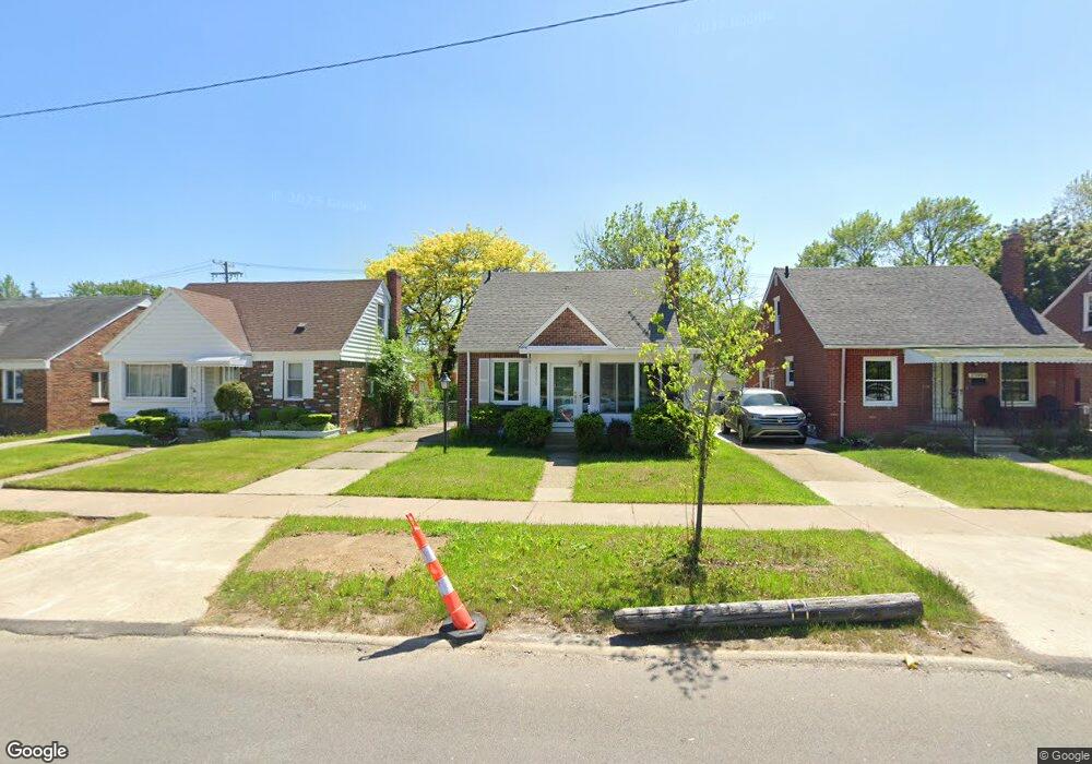 21994 Moross Rd, Grosse Pointe, MI 48236 - photo 1