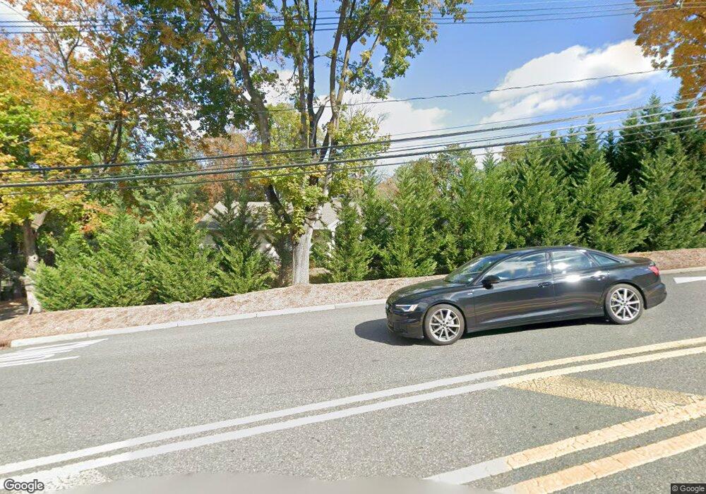 279 Lake St, Upper Saddle River, NJ 07458 - photo 1