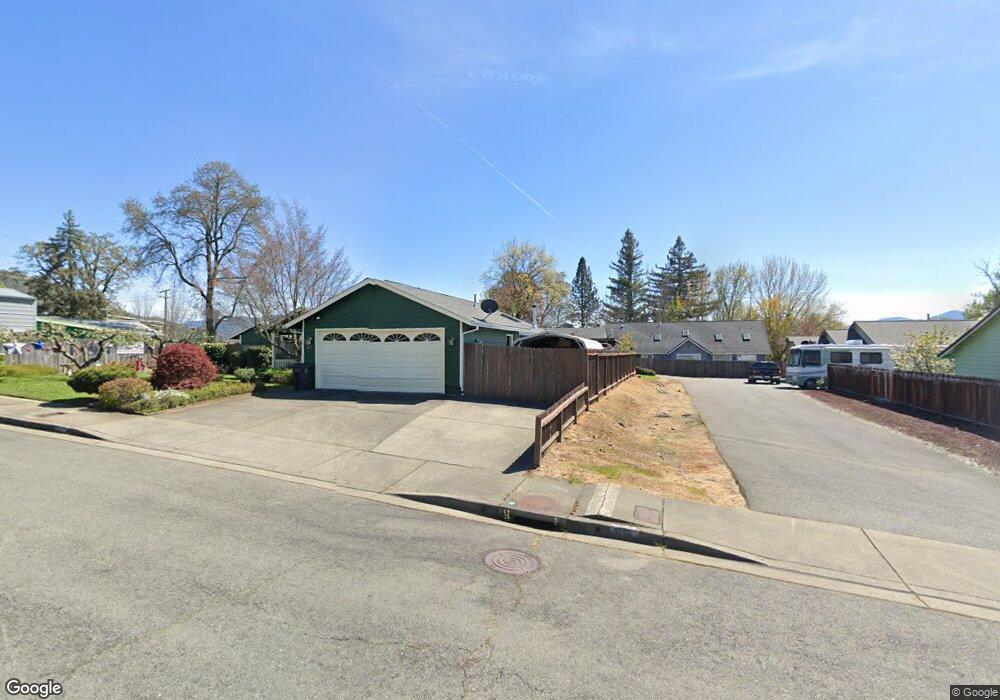 533 NW Buddy Ln, Grants Pass, OR 97526 - photo 1