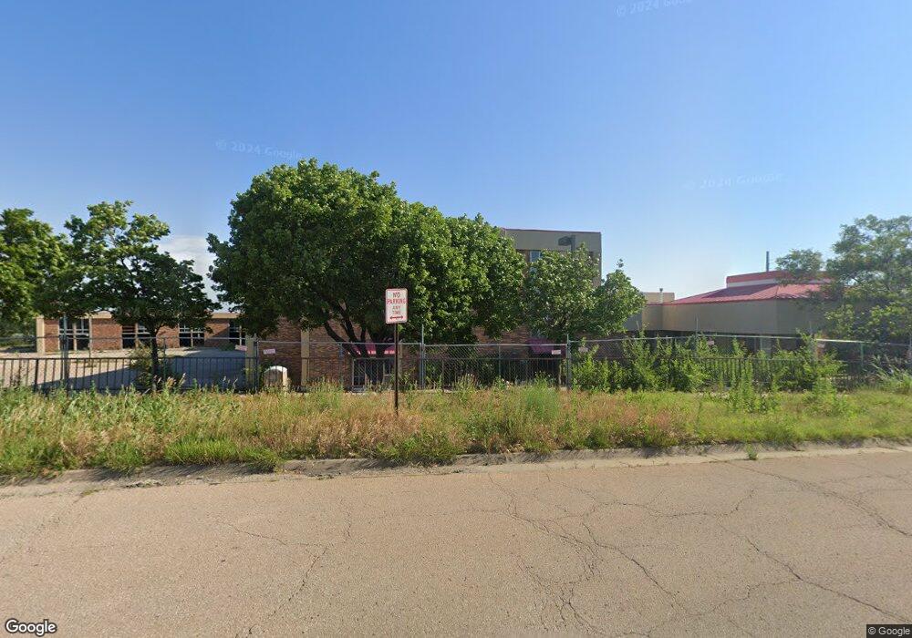 605 SW Fairlawn Rd, Topeka, KS 66606 - photo 1