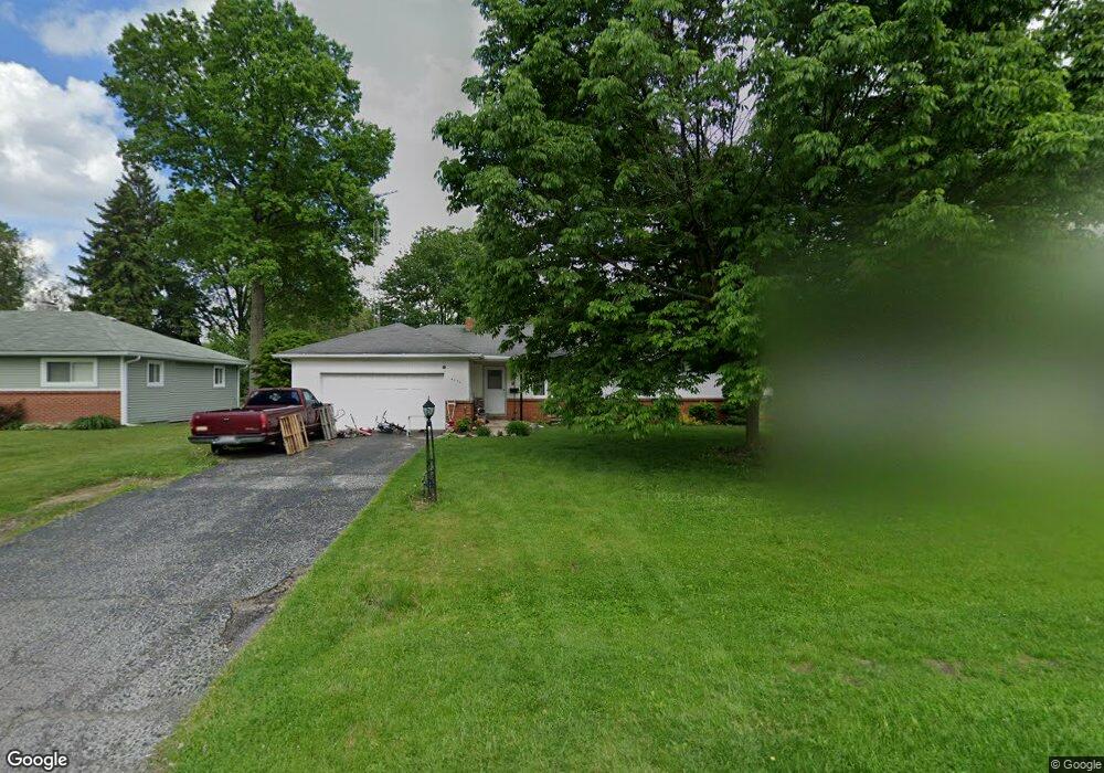 4854 Cedarhurst Rd, Toledo, OH 43613 - photo 1