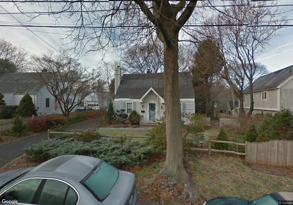 201 Dunnlea Rd, Fairfield, CT 06824 - photo 1