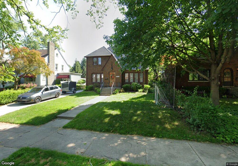 1254 Bishop Rd, Grosse Pointe Park, MI 48230 - photo 1