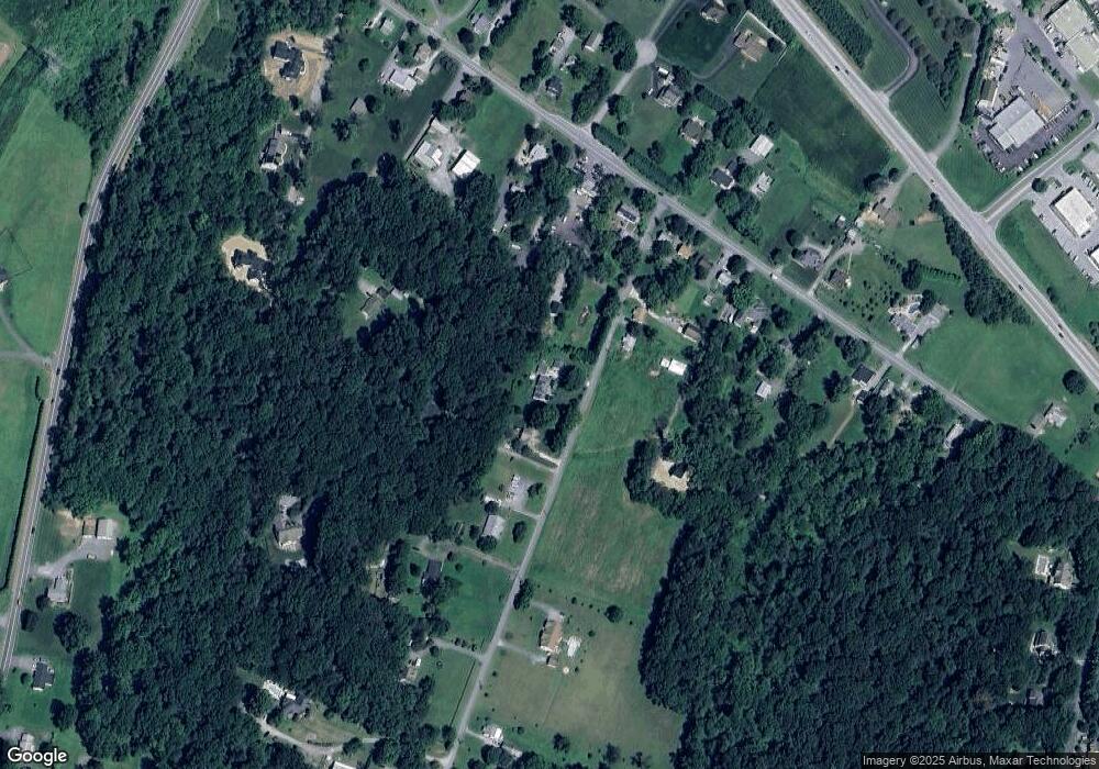 5428 Jim Pickett Rd, Sykesville, MD 21784 - photo 1