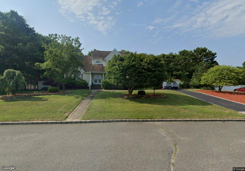 6 Long Acre Ct, Medford, NY 11763 - photo 1