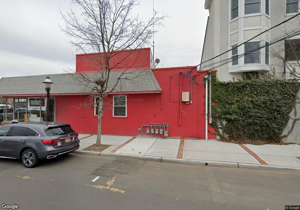 70 Pearl St unit 70, Metuchen, NJ 08840 - photo 1