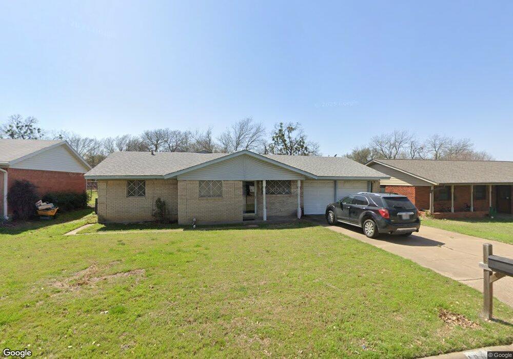 1905 Joslin St, Cleburne, TX 76033 - photo 1