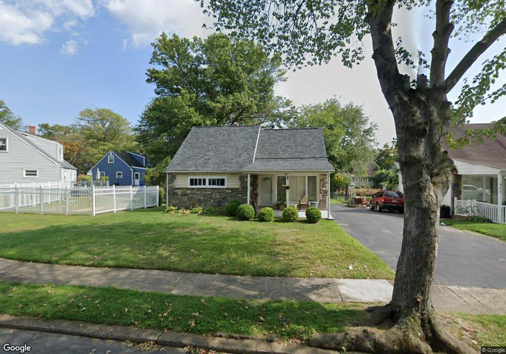 904 Hawthorne Ave, Secane, PA 19018 - photo 1