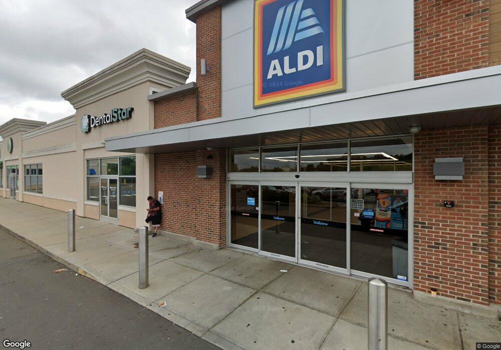 474 Foxon Blvd, New Haven, CT 06513 - photo 1