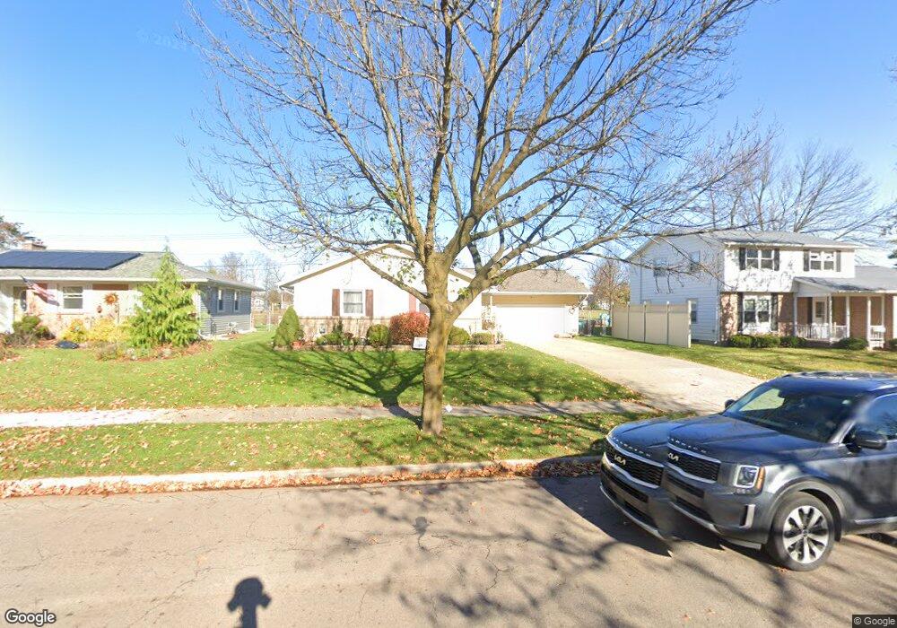 2814 Victor Ave, Lansing, MI 48911 - photo 1