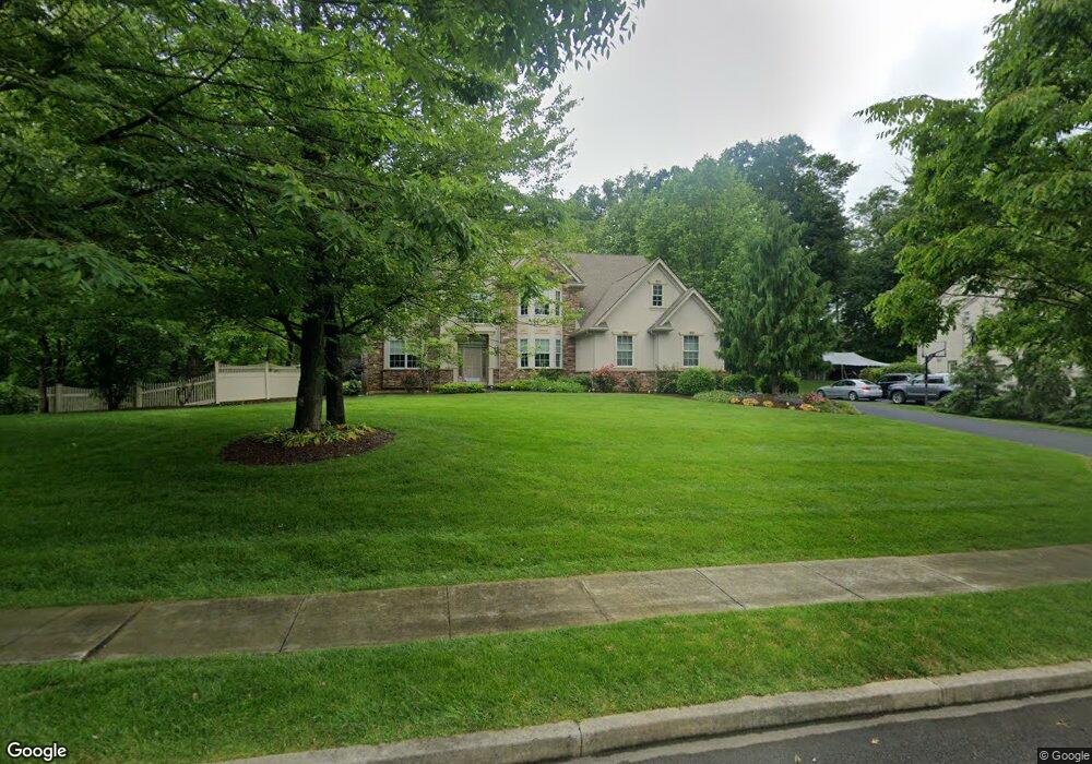 5711 Belmont Cir, Allentown, PA 18106 - photo 1