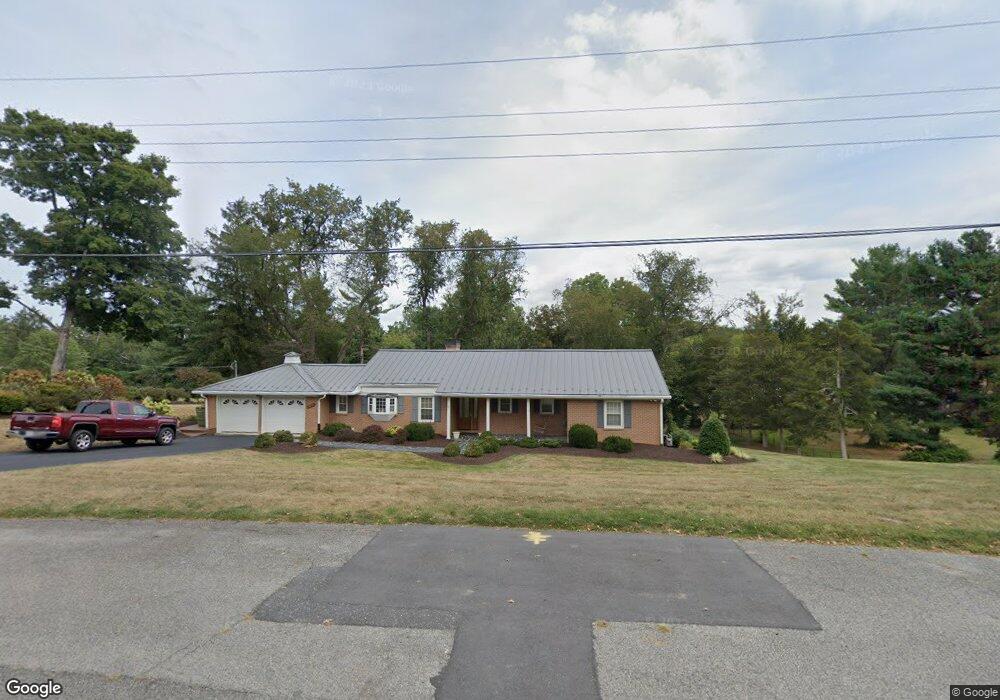 1216 Shamrock Ln, Waynesboro, VA 22980 - photo 1