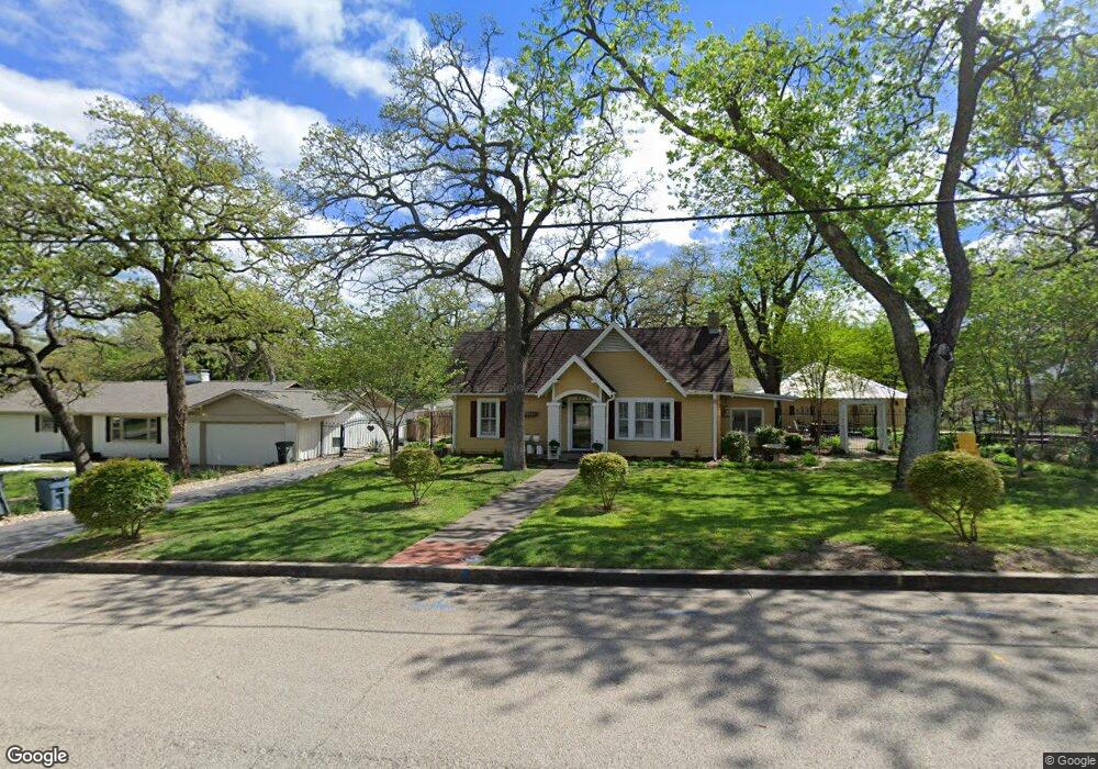 505 W Simmons St, Weatherford, TX 76086 - photo 1