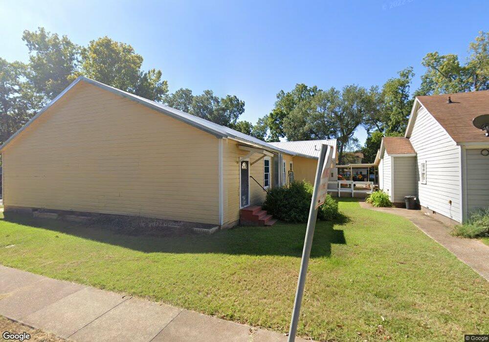 526 E Hospital St, Nacogdoches, TX 75961 - photo 1