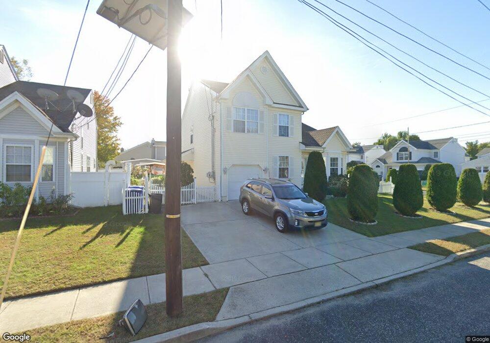 700 Stokes St unit 3, Riverside, NJ 08075 - photo 1