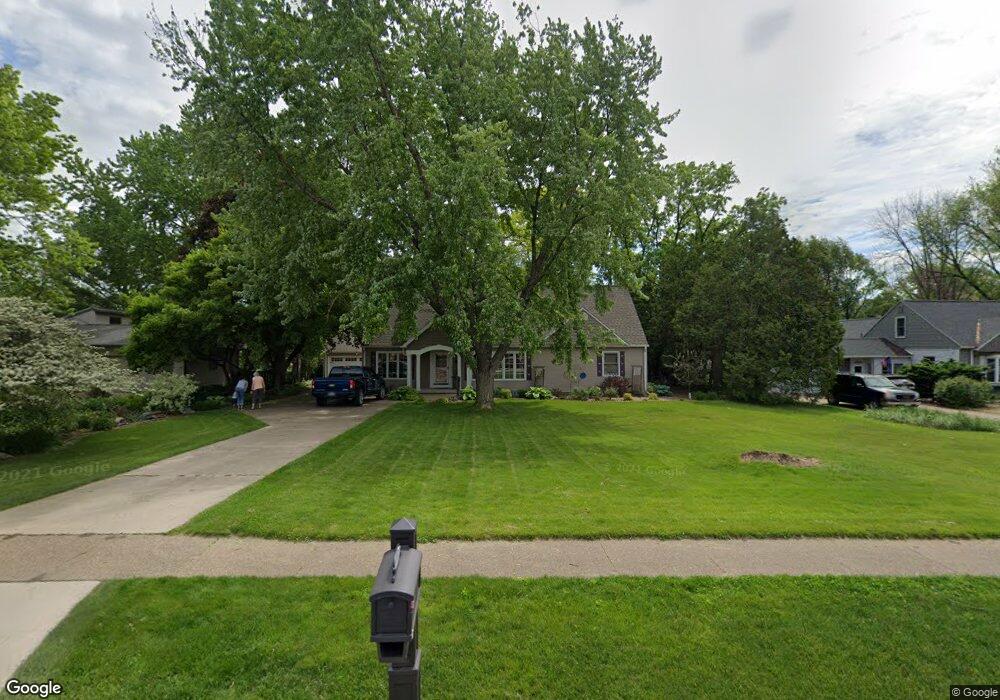 3824 Rownd St, Cedar Falls, IA 50613 - photo 1