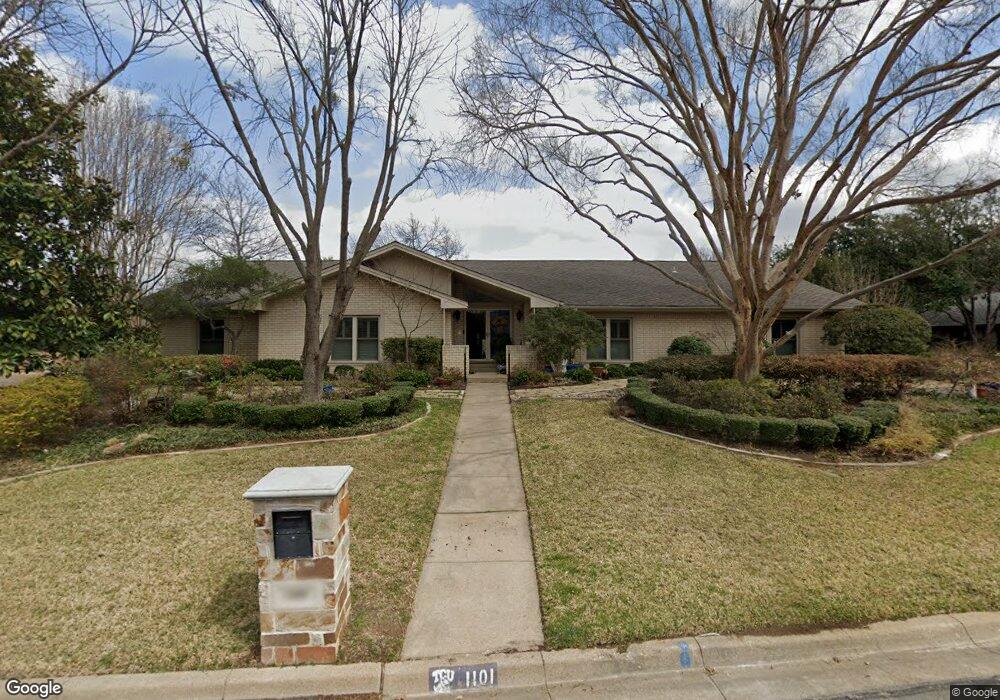1101 San Juan Ct, Arlington, TX 76012 - photo 1