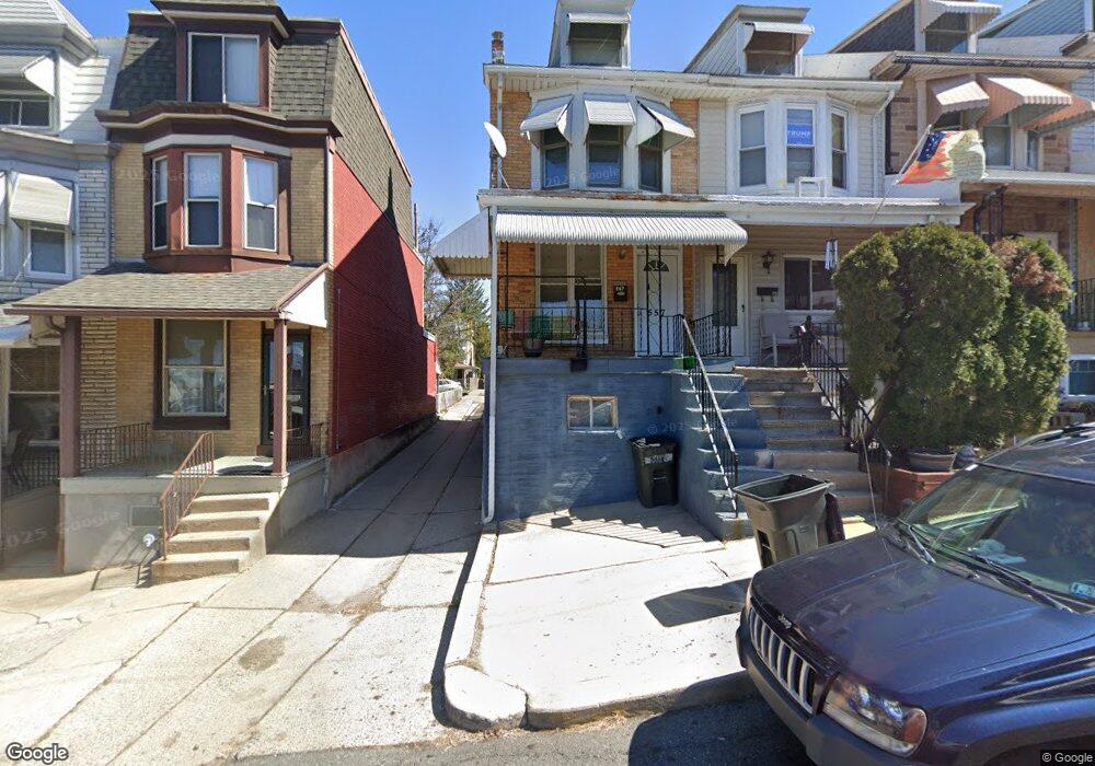 557 S 15 1/2 St, Reading, PA 19606 - photo 1