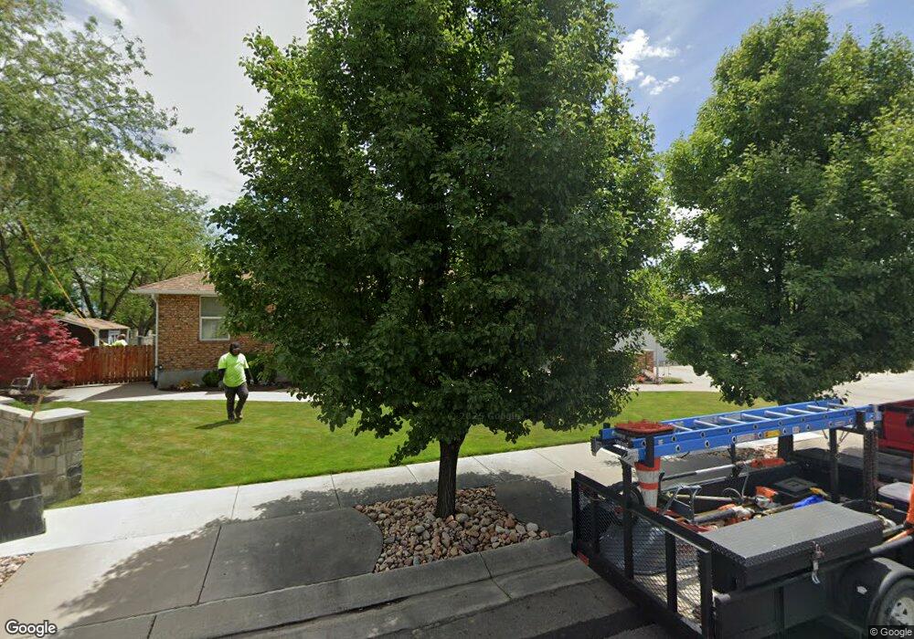 9413 S 2100 W, South Jordan, UT 84095 - photo 1