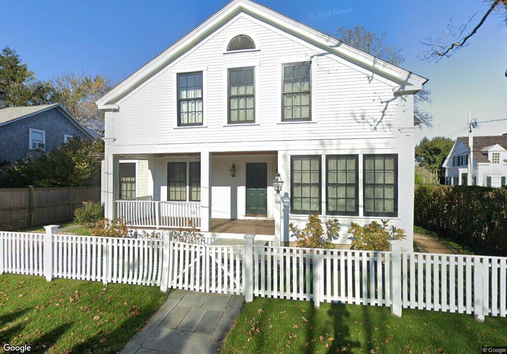 84 N Summer St, Edgartown, MA 02539 - photo 1