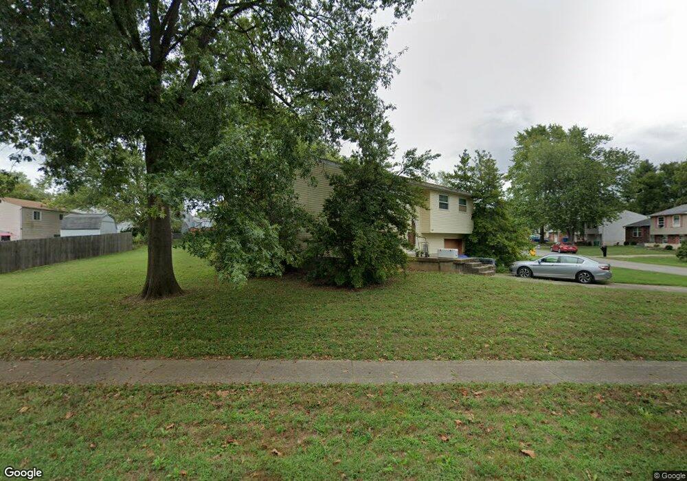 8218 Sealston Dr, Louisville, KY 40228 - photo 1