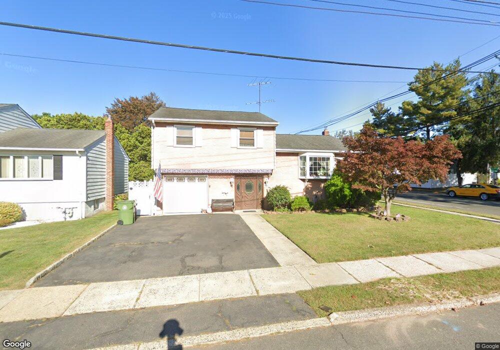 700 Willick Rd, Linden, NJ 07036 - photo 1