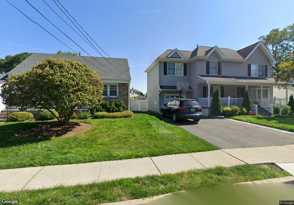 88 South Dr, Rochelle Park, NJ 07662 - photo 1