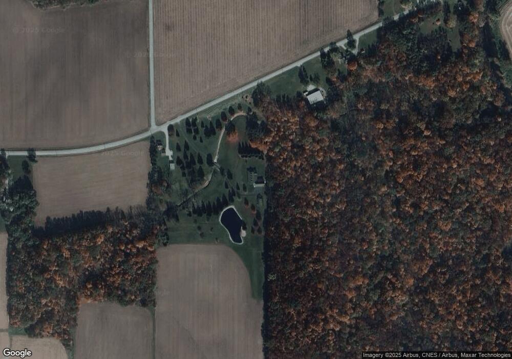 10280 Glynwood Rd, Wapakoneta, OH 45895 - photo 1