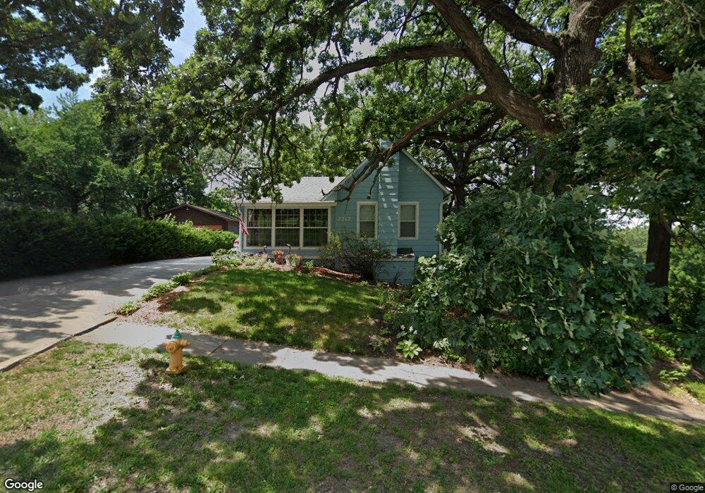 2212 SE 8th St, Des Moines, IA 50315 - photo 1