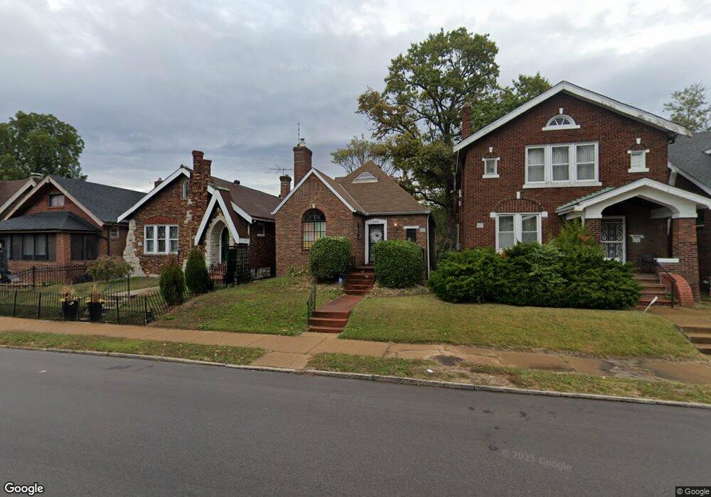 4621 Lee Ave, Saint Louis, MO 63115 - photo 1