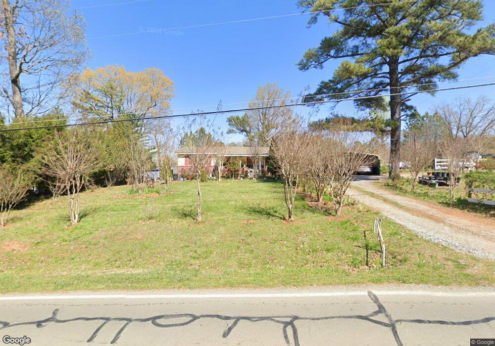 1810 N Chatham Ave, Siler City, NC 27344 - photo 1