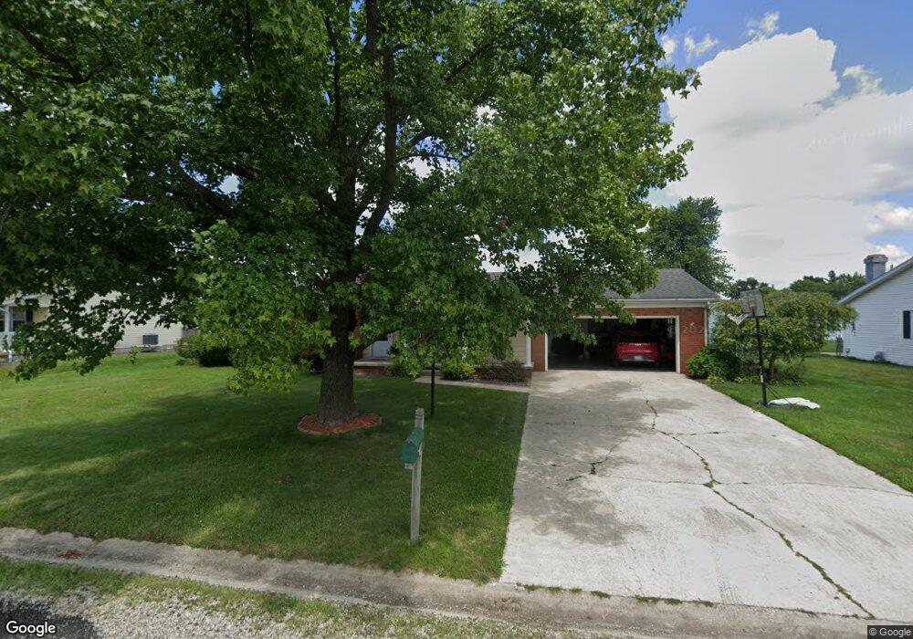 9944 E Bloomfield Hills Dr, Effingham, IL 62401 - photo 1