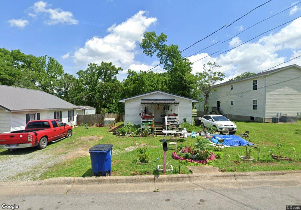 607 Landers St, Shelbyville, TN 37160 - photo 1