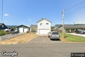 177 N Pioneer St, Lowell, OR 97452