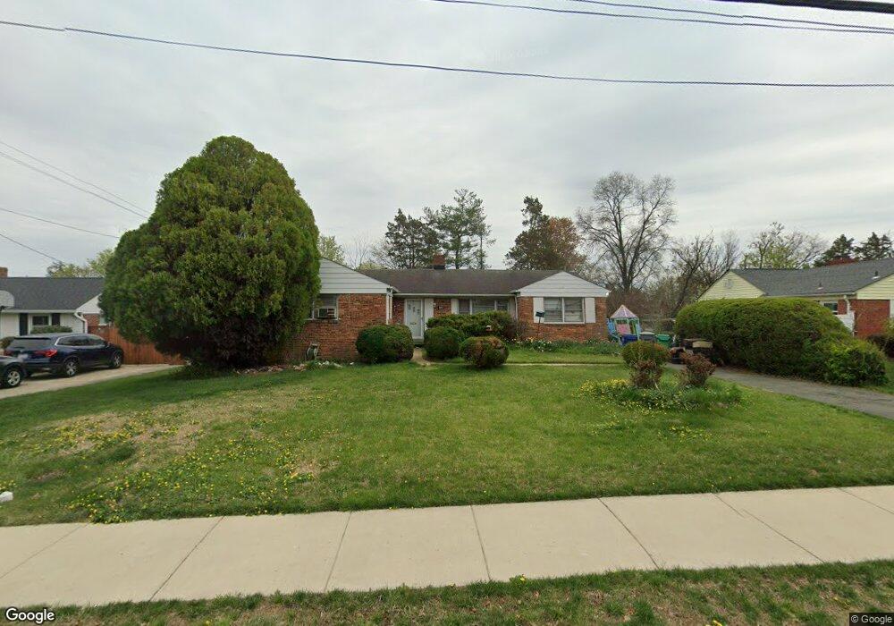 5859 Glen Forest Dr, Falls Church, VA 22041 - photo 1