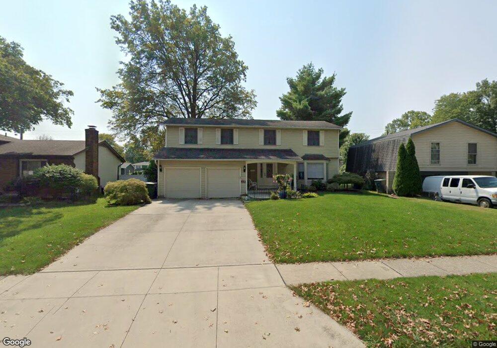 2149 Maplewood Dr, Columbus, OH 43229 - photo 1