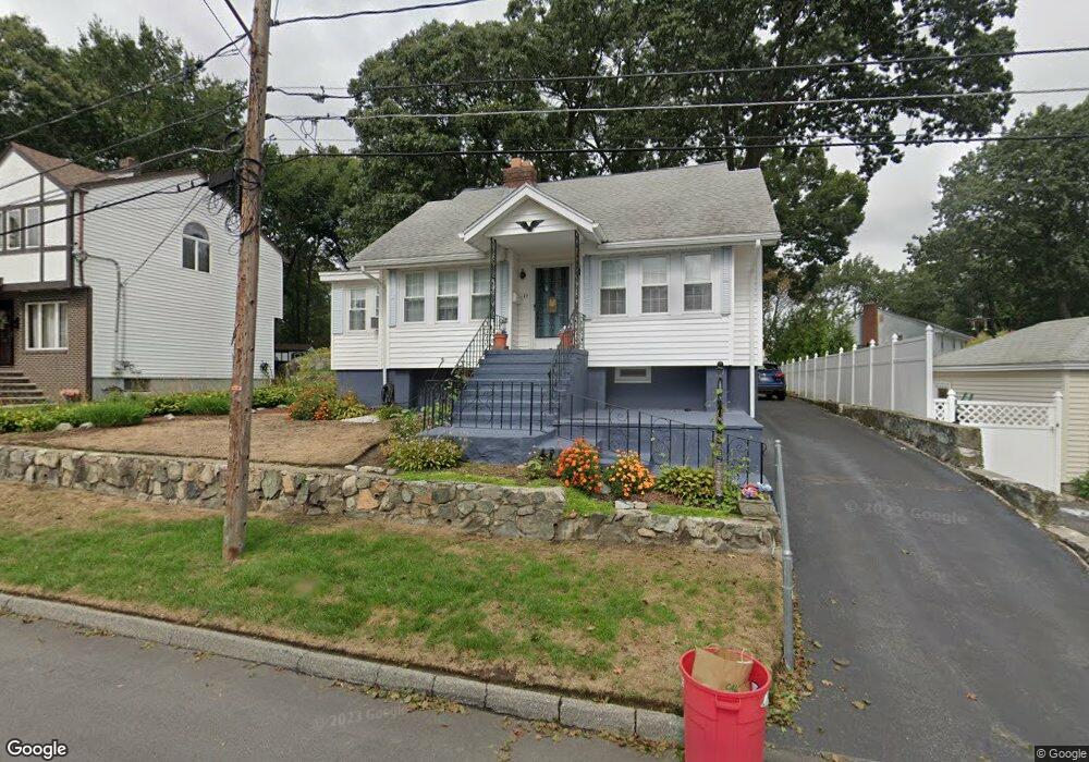 27 Everett St, Stoneham, MA 02180 - photo 1