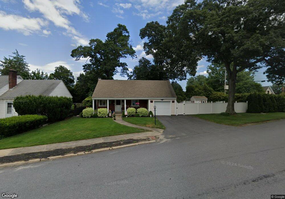 38 Lenox Cir, Lawrence, MA 01843 - photo 1