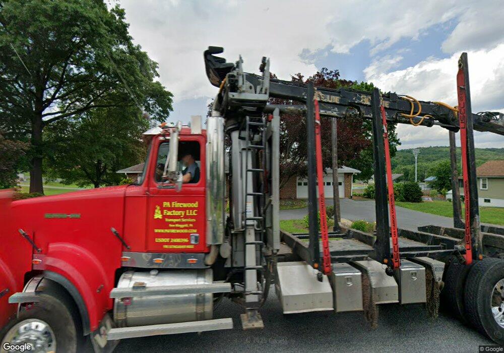 1066 W Market St, Schuylkill Haven, PA 17972 - photo 1