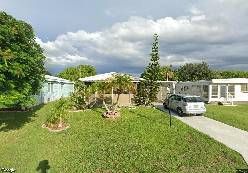 718 Lark Dr, Sebastian, FL 32976 - photo 1