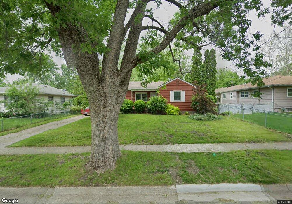 2740 Thompson Ave, Des Moines, IA 50317 - photo 1